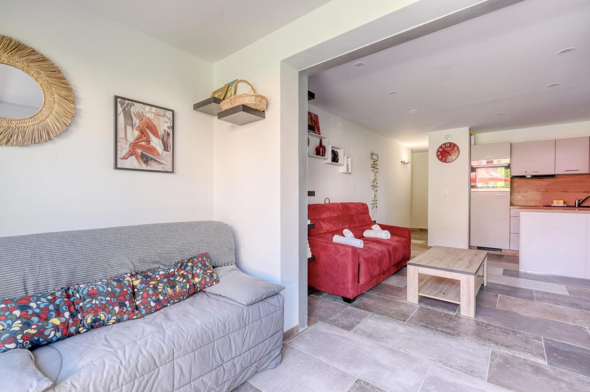 Magnificent Newly Renovated Close To Beach & Swimming Pool 르 라방두 외부 사진